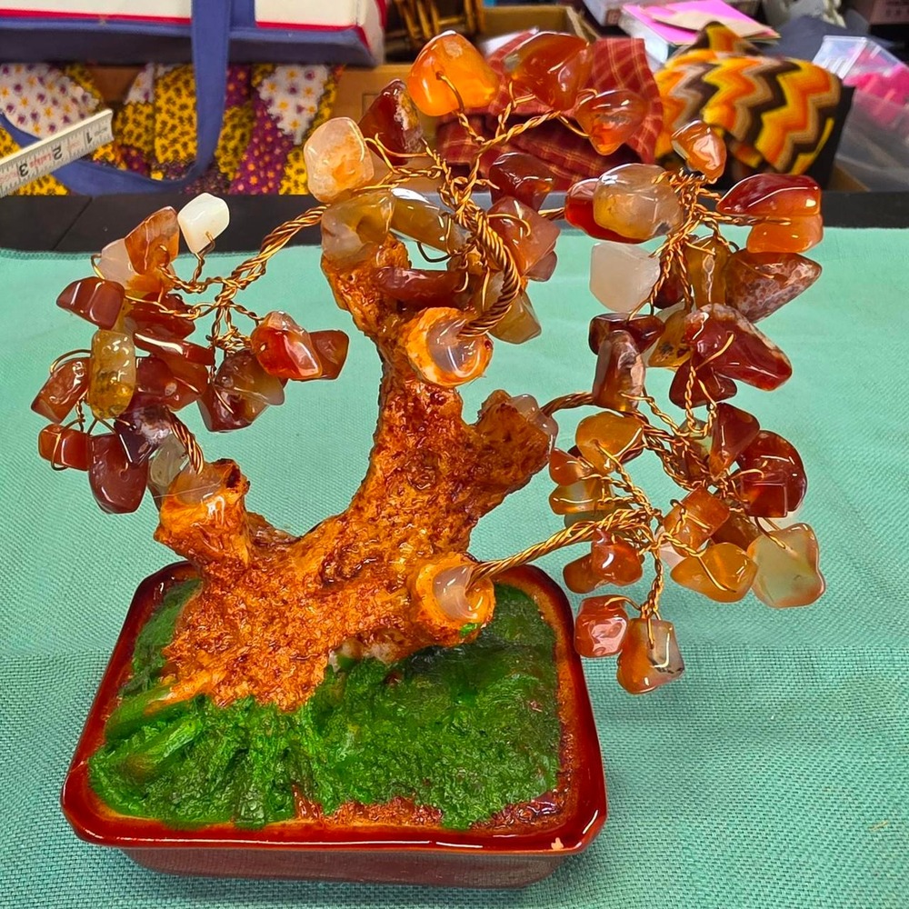 Agate Tree Brown translucent stones